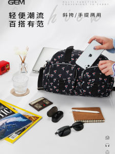 กระเป๋าเป้สะพายหลังผ้าแคนวาสไนลอนลำลองสำหรับเดินทาง กระเป๋าสะพายข้างผู้หญิง กระเป๋าเป้สะพายหลัง Oxford Cloth กระเป๋าเดินทางแบบลำลอง กระเป๋าสะพายข้างผ้าฝ้ายลายดอกไม้