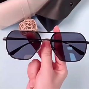 Fashion high-end photochromic sunglasses Mens polarized radiation protection sunglasses advanced sense