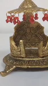 Decorative Metal Laddu Gopal Singhasan with Umbrella & Red Beads | Krishna Pooja Throne for Home Mandir Ganesh & Laddu Gopal | (Size-7x5 Inch | 1 Pc)