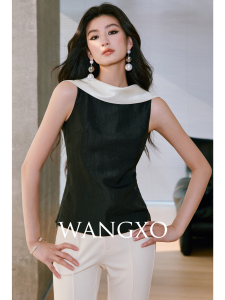Commute Friendly Satin Blended Sleeveless Vest