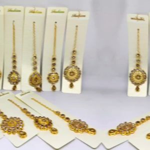 Mathapatti Headpiece: Aksesoris India untuk Hiasan Dahi