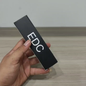 Đèn Pin EDC 630 Thiết Kế Nhựa ABS Có Màn LCD Báo Pin Có Khuy Cài Tích Hợp Sạc Type-C Với 2 Kênh Sáng