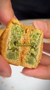 Camilan Makanan Ringan Kino Snack It Kue Pia 100 75 Gr 150 Gr Varian Pandan Cokelat Kacang Hijau
