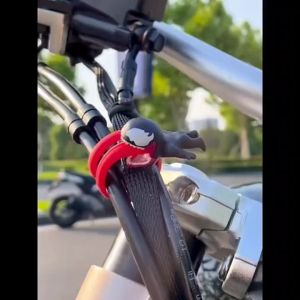 Phụ kiện trang trí xe máy ô tô - lè lưỡi đỏ mới nhất 2024