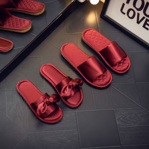 Couple Bride and Groom Wedding Photo Silks and Satins Pair of All Year Round Slippers Festive Red Wedding Shoes Men and Women Accessible Luxury