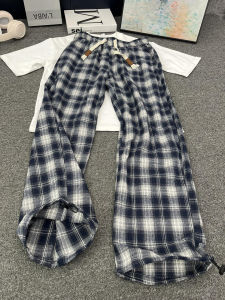 Cleanfit กางเกงขายาวทรงหลวมสำหรับผู้ชาย ทรงตรง ทรงหลวม ทรงหลวม กางเกงขายาวลายสก็อตสีน้ำเงินเข้ม ทรงหลวม ทรงหลวม