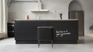 Brabantia ถังขยะ สแตนเลสแบบกด บราบันเทีย รุ่นทรงสี่เหลี่ยม 36ลิตร ขนาด1ช่องBO Touch Bin with 1 Inner Bucket 36 litre. - Matt Black