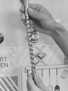 สายฝักบัว สายชำระสีดำ ทำจากสแตนเลสแท้