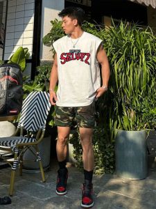 เสื้อกั๊กบาสเก็ตบอลลำลองฤดูร้อนสำหรับผู้ชาย สไตล์อเมริกัน ทรงหลวม ไม่มีแขน ทรงหลวม เสื้อแขนกุด ผ้าฝ้าย ระบายอากาศได้ดี