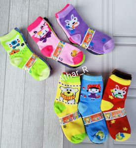 Kaos kaki anak laki laki dan anak perempuan sekolah TK SD motif lucu