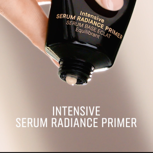 Bobbi Brown Intensive Serum Radiance Primer SPF25 PA++ | Skincare-Infused Moisturizing Make Up