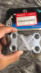 Tấm chặn ghi đông Pcx 2010 - 2017 ( Phụ Kiện Chính Hãng Honda )