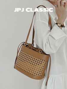 jpj | กระเป๋าถือทรงถังผ้าไนลอนสำหรับผู้หญิง JPJClassic กระเป๋าสะพายข้างแบบสะพายข้างสำหรับเดินทาง กระเป๋าถือแบบลำลอง กระเป๋าถือแบบมีซิป
