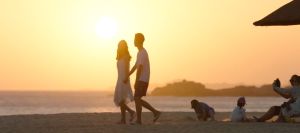 [lzbubblu07.VN] SUPER HERO nam đáy mềm chống trượt mùa hè dép đi biển màu tương phản chữ cái phụ nữ