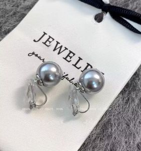 Elegant Grey Pearl Triangle Clip-On Earrings for Women No Piercing Required Versatile Simple Fashion Jewelry Accessories