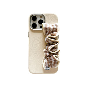 UFULL Autumn Winter Tartan Wristband Womens Style Full Cover Milk Tea Color Phone Case for Apple 15 pro 16 pro Max 17 14 New 13 pro Max Leather Cover