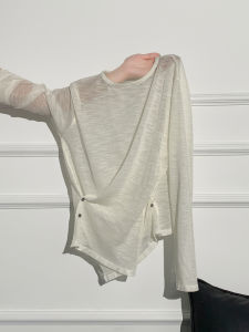 เสื้อยืดคอกลมแขนยาวถักบางๆ สำหรับผู้หญิงในช่วงฤดูร้อน ทรงเข้ารูป เสื้อเชิ้ตคอตตอนสีพื้น เสื้อผ้าทำงานสไตล์เกาหลี