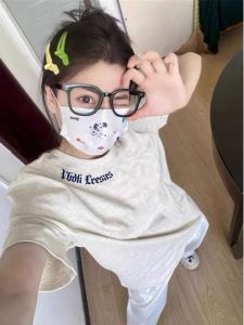 เสื้อยืดแขนสั้นผ้าฝ้ายแท้สไตล์ย้อนยุคสไตล์อเมริกัน ทรงหลวม ทรงไหล่ ทรงครึ่งแขน เสื้อยืดผู้หญิงฤดูร้อน 2025