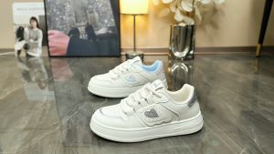 LURAD Sepatu Wanita Fashion Sneakers Cewek Beige Sepatu Daily Footwear Shoes Sepatu Cewek Gliter Fashionable Q555