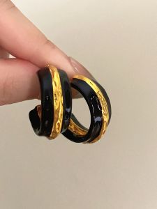 Hong Kong Style Black Gold Clash Metal Earrings Simple C Shape Fashionable Retro Air High End Feeling Earrings for Women