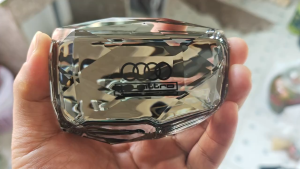 Audi RHD S-Line Crystal Shift Knob Top Cover for A4/A5/A6/Q5 - Elegant Car Interior Enhancement