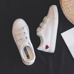 Fall Season Magic Tape Slip-On Womens White Shoes 2025 New Popular Lazy Versatile Casual Heart Shaped Board Shoes