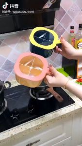 ( BISA COD ) PROMO TEMPAT BUMBU SEKAT KOTAK 4 IN 1 SERBAGUNA ( SUDAH TERMASUK SENDOK BUMBU ) / TEMPAT BUMBU KOTAK 4 IN 1 / TEMPAT BUMBU MULTIFUNGSI SERBAGUNA / TEMPAT BUMBU KOTAK / RAK BUMBU 4 IN 1 / WADAH PENYIMPANAN BUMBU / TEMPAT BUMBU 4 SEKAT MURAH