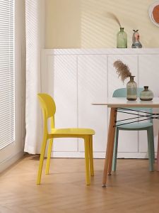 Chair Household Plastic Dining Chair Nordic Simple Modern Backrest White Dining Table Chair Stackable Bedroom Desk Stool Coffee chair