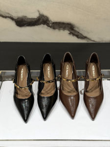 รองเท้า Mary Janes ส้นหนาสไตล์ฝรั่งเศส รองเท้าหนังขนาดเล็กสำหรับผู้หญิง 2025 รองเท้าทรงหัวแหลมแบบใหม่สำหรับฤดูใบไม้ร่วง