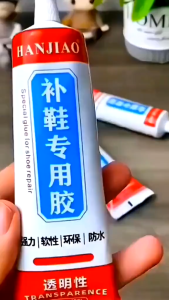 Lem Perekat Sepatu 60ML Super Kuat / Cairan Penambal SoL Sepatu Sandal