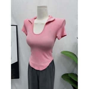 เสื้อยืดคอวีแขนสั้นสีดำ ทรงเข้ารูป แฟชั่นสำหรับผู้หญิง ฤดูร้อน 2025 เสื้อชั้นในสีพื้น สไตล์เกาหลี เสื้อผ้าทำงาน