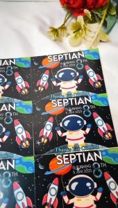 9-15 Sticker Ulang Tahun Anak Bentuk Kotak Stiker Ultah Undangan Happy Birthday Uk. Besar Buzz Gell