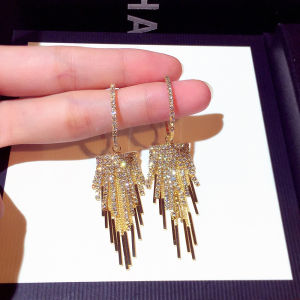 ยูคิ ของใหม่ล่าสุดพู่ยาวอารมณ์ต่างหูรูปหยดน้ำอาวุโสสำหรับผู้หญิงที่หดตัวรูปทรงเรขาคณิตเพทายคริสตัลเต็มรูปแบบเครื่องประดับผู้หญิง