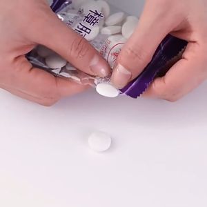 Viên long não băng phiến đuổi kiến gián khử mùi tủ quần áo giày dép(20 viên/bịch)-HAUSE