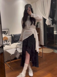 เสื้อยืดแขนยาวสีขาวสำหรับผู้หญิงในช่วงฤดูร้อน ทรงหลวม สไตล์ฝรั่งเศส ลายดอกไม้ กระโปรงสั้นทรงเอ ทรงเข้ารูป เสื้อผ้าทำงานสไตล์เกาหลี