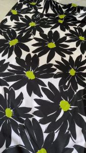 Vải Chéo Đen Dày In Hoa Khổ 1m5 - Chất Dày Đứng Form Không Giãn - May Đồ Thiết Kế