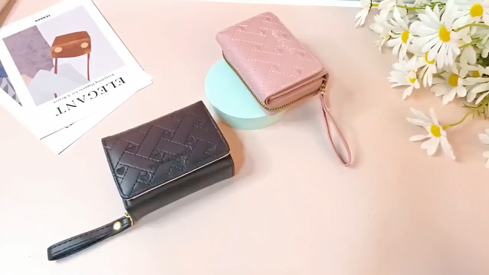 Women Heart Embroider Wallet Premium PU Leather Tri-fold Coin Purse Female Multi-Card Short Wallet