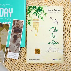Sách - Cho Là Nhận: Lo Ít Đi Và Làm Nhiều Hơn - MCBooks