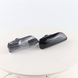 2Pcs Turn signal Light Front Side Marker Lamp Cover Shell For Volvo S60 V70 S80 XC70 XC90 2001-2009 30722641 30722642 No Bulbs