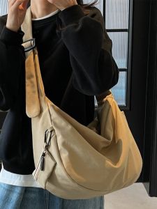 Casual Korean Style Canvas Bag Dumpling Shape Large Capacity Crossbody Bag for Men And Women Student Commuting Class Essential