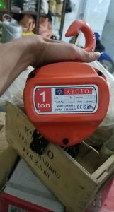 Pa lăng xích kéo tay 1 tấn xích dài 2.5m xích đơn HIệu Kyoto sản xuất tại Trung Quốc theo tiêu chuẩn Japan  Ba lăng xích kéo tay 1 tấn KYOTO - Cơ Khí Liên Sơn