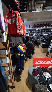 Sarung Tangan Motor Five Gloves RS3 Evo: Grafik & Motif Riding Touring