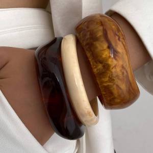 IngeSight.Z Punk Exaggerated Resin Geometric Chunky Bangles Women on Hand Hip Hop Wide Arm Bracelets Aesthetic Y2K Jewelry Gift