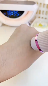 2 IN 1 เครื่องกําจัดขนไฟฟ้าแบบ 2 หัว ใช้ได้ทั้งตัว เครื่องโกนขนรักแร้ รักแร้ ขนขา ใช้ง่าย ไม่เจ็บ เหมาะสำหรับผู้หญิง