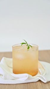 LUMLUM Organic Rice Vinegar 200 ml - น้ำส้มสายชู หมักจากข้าวออร์แกนิค 100% ซึ่งอยู่ในระยะยาว 200 ml