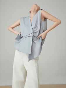 XIAODADEHUA | Irregular V-Neck Wrinkle Sleeveless Shirt