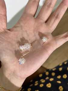 Shiny Cut Surface Crystal Ball Earrings Silver Needle Womens Style Simple Fashion Jewelry Ear Cuff Alloy Plated Silver