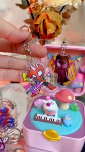 Rantai kunci akrilik Spider-man merentasi ayat labah-labah Gwen/Miles schoolbag pendant pend