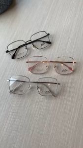 Polin กรอบแว่นสายตา รุ่น 1953 เนื้อวัสดุเบต้าไทเทเนี่นม ยืดหยุ่น ไม่หัก