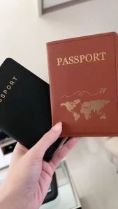 Sarung Sampul Cover Passport Travel Character Kulit Premium Motif World Map